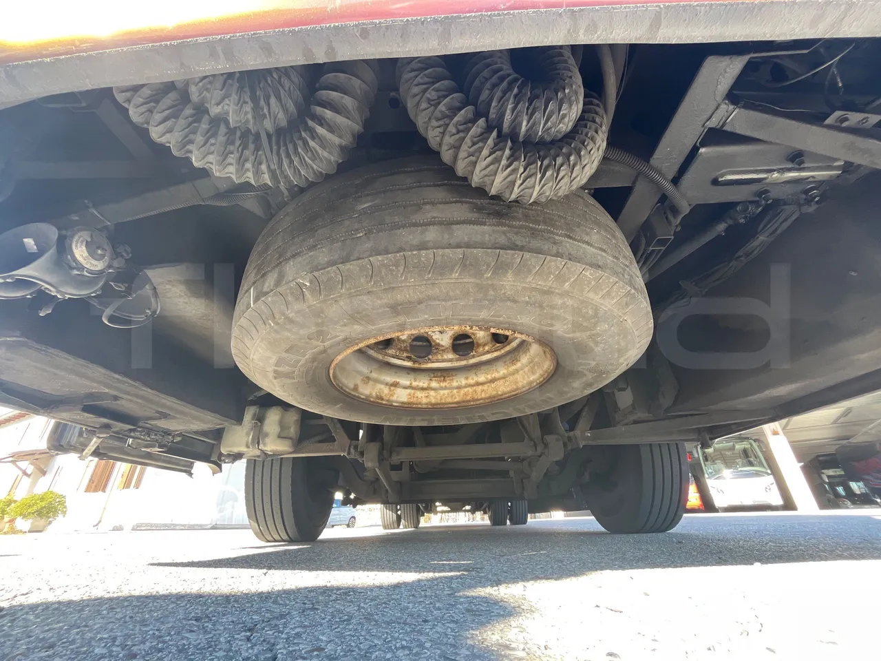 Barbi Maestro HD - Euro5 - 224kW - 10.20mt - front undercarriage from front