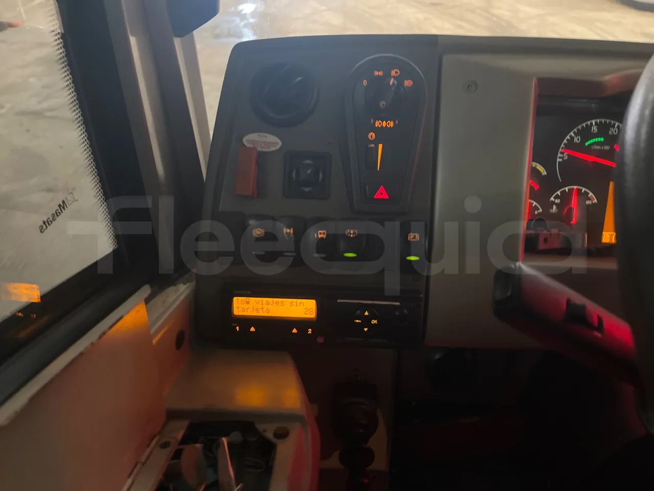 Volvo B12B 4X2 DH12E420 - Euro 4 - 309 kW - 12.200 mt - onboard devices 2