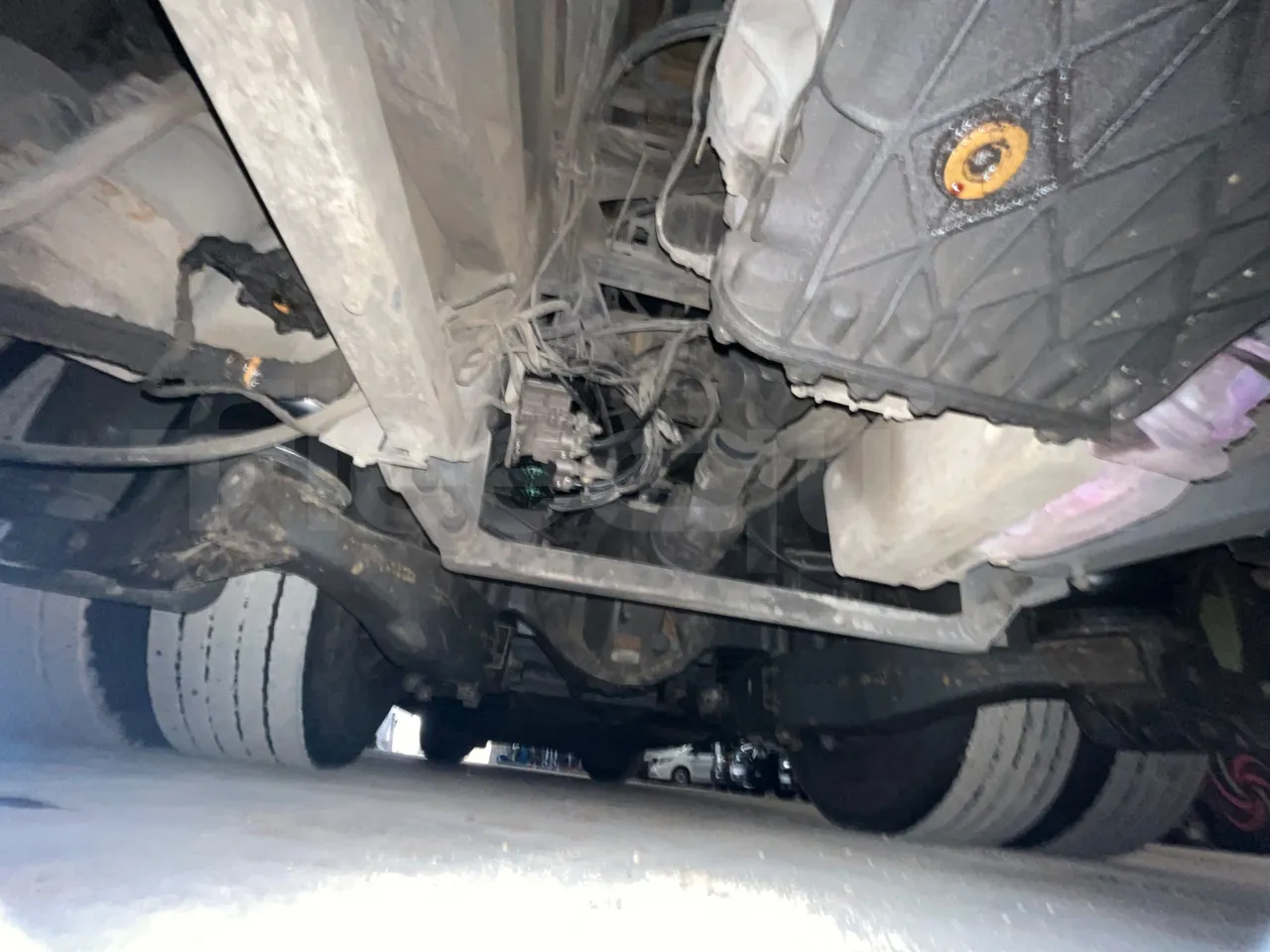 Volvo B12B 4X2 DH12E420 - Euro 4 - 309 kW - 12.200 mt - differential photo