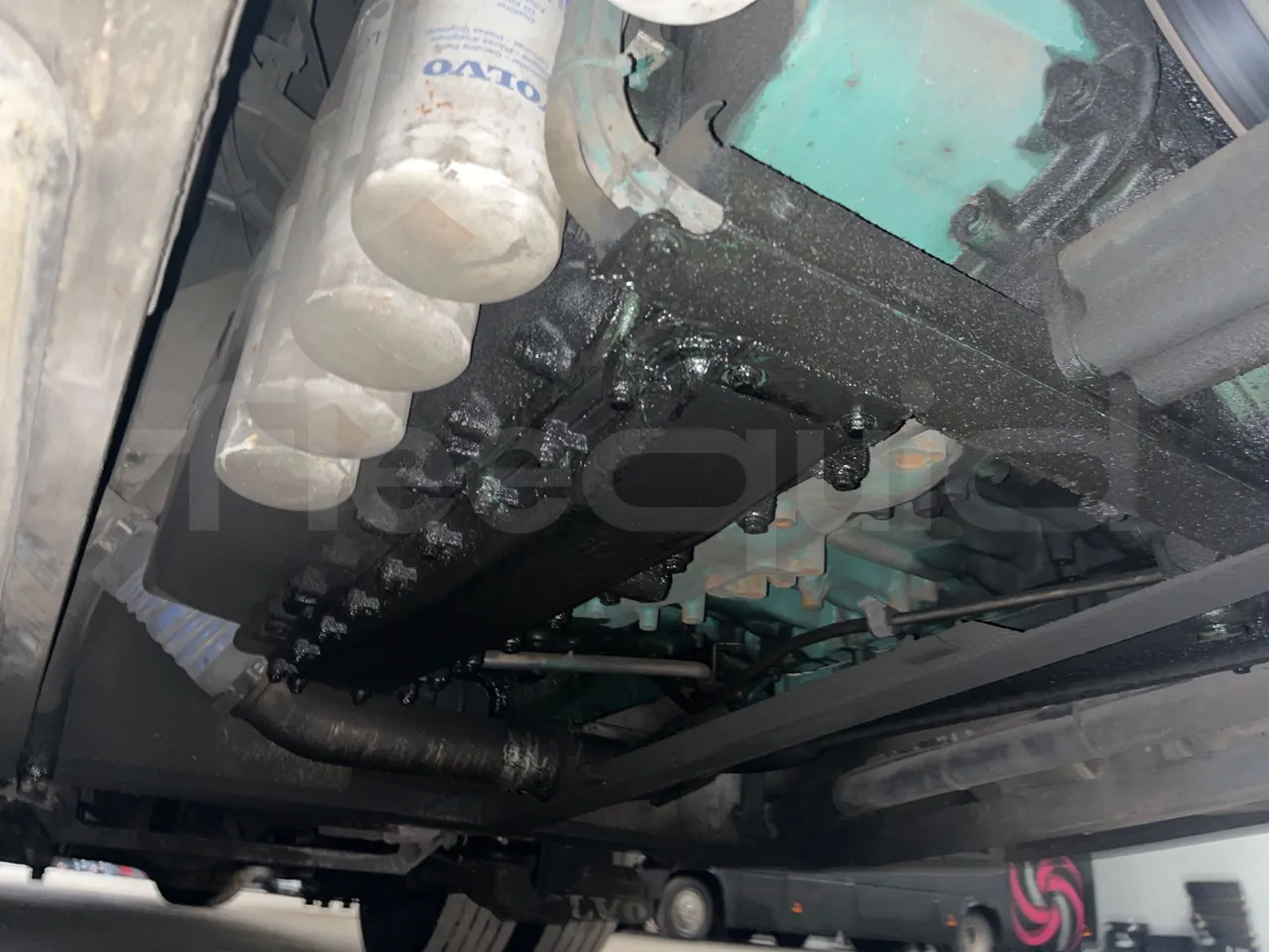 Volvo B12B 4X2 DH12E420 - Euro 4 - 309 kW - 12.200 mt - engine without protection