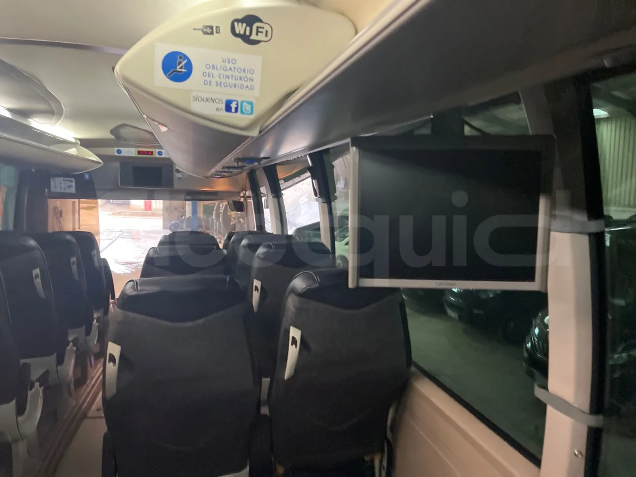 Volvo B12B 4X2 DH12E420 - Euro 4 - 309 kW - 12.200 mt - monitor detail photo