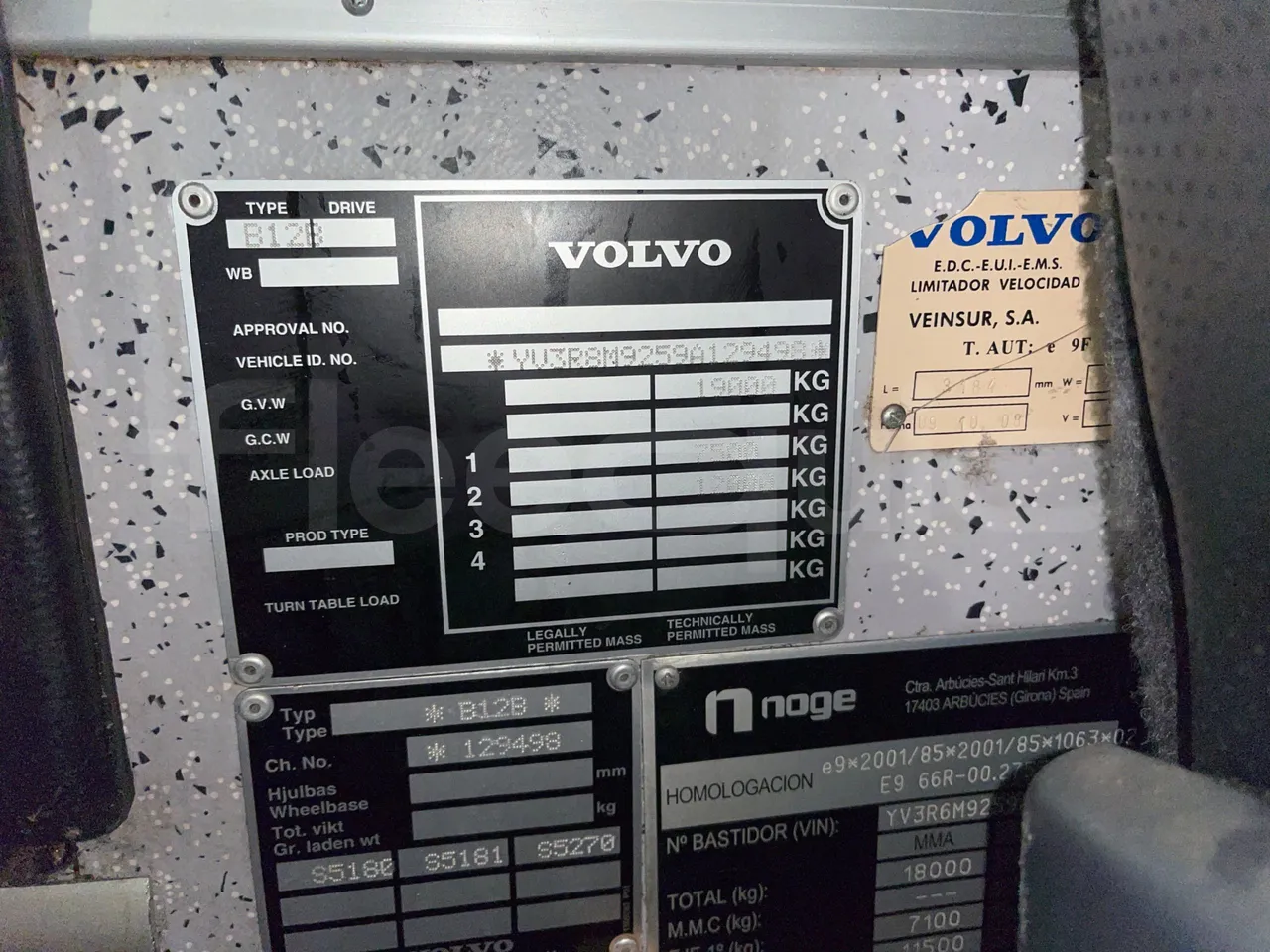 Volvo B12B 4X2 DH12E420 - Euro 4 - 309 kW - 12.200 mt - vehicle plate photo