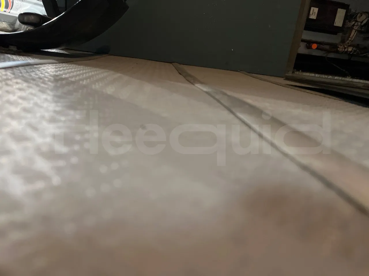 Volvo B12B 4X2 DH12E420 - Euro 4 - 309 kW - 12.200 mt - under carpet photo