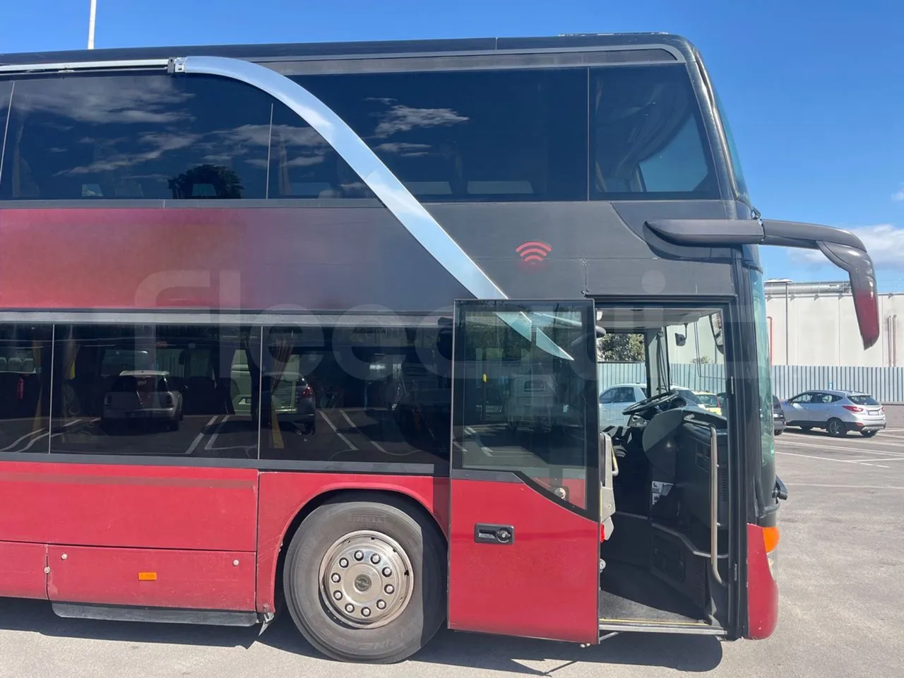 Setra S431 DT-E3/ Euro 3 - 370 Kw - 13.890 Mt - front door 1 open