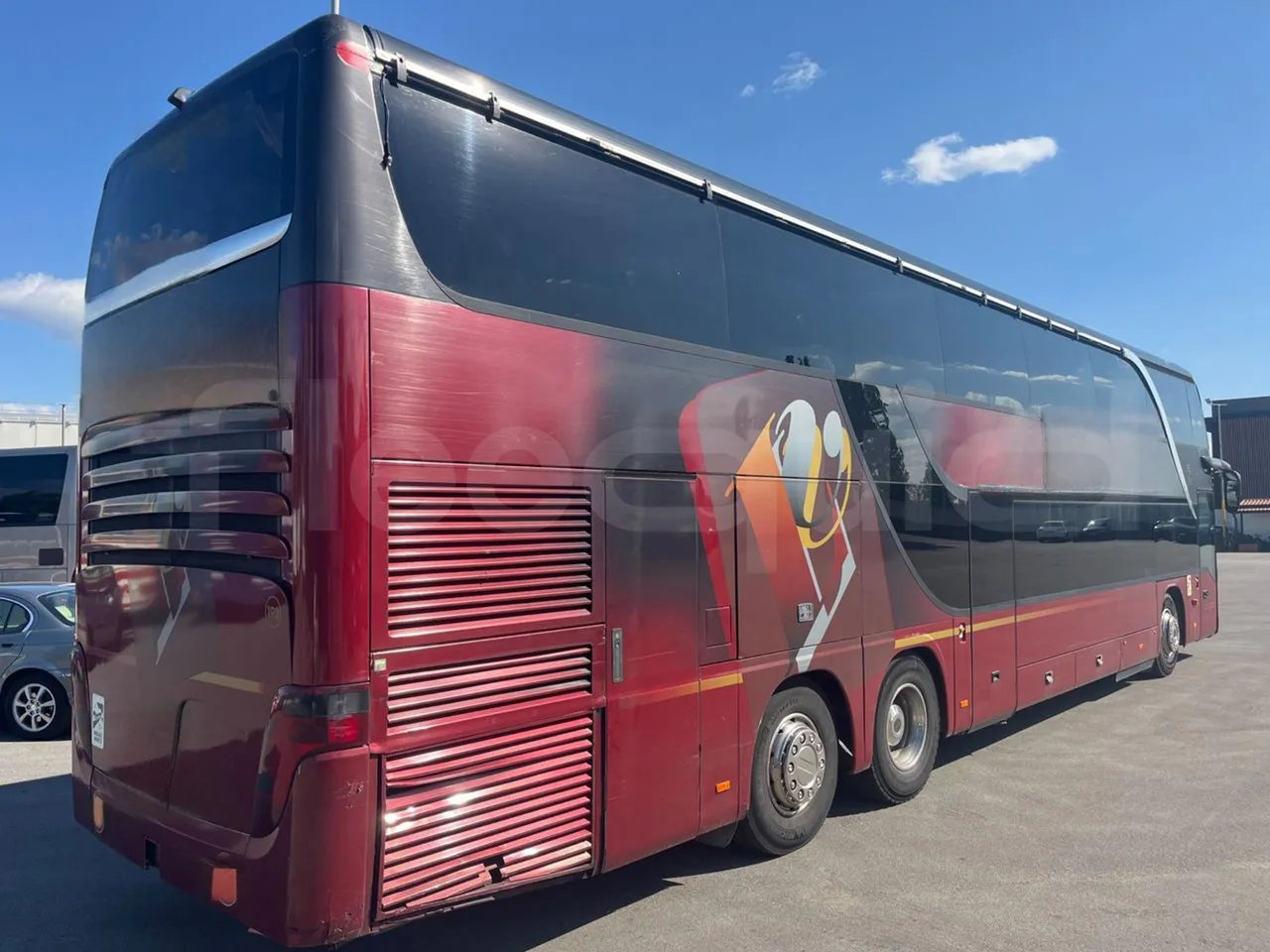 Setra S431 DT-E3/ Euro 3 - 370 Kw - 13.890 Mt - 3/4 right rear doors closed