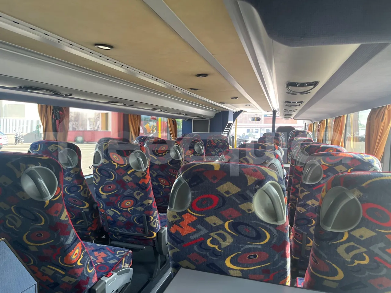 Setra S431 DT-E3/ Euro 3 - 370 Kw - 13.890 Mt - reverse view middle aisle