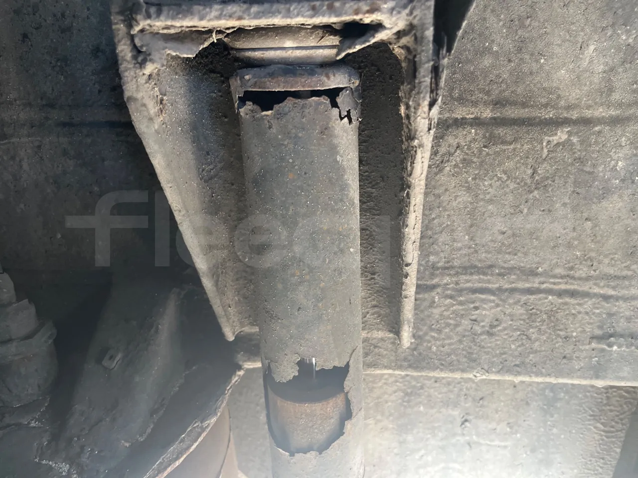 Setra S431 DT-E3/ Euro 3 - 370 Kw - 13.890 Mt - axle 3 air springs 1 left