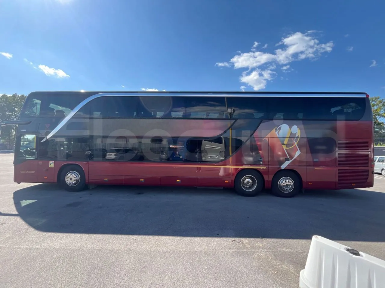Setra S431 DT-E3/ Euro 3 - 370 Kw - 13.890 Mt - left side photo