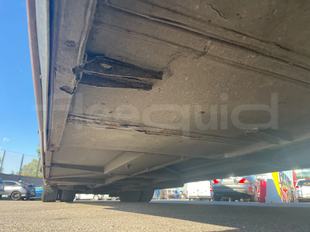 Setra S431 DT-E3/ Euro 3 - 370 Kw - 13.890 Mt - central undercarriage photo