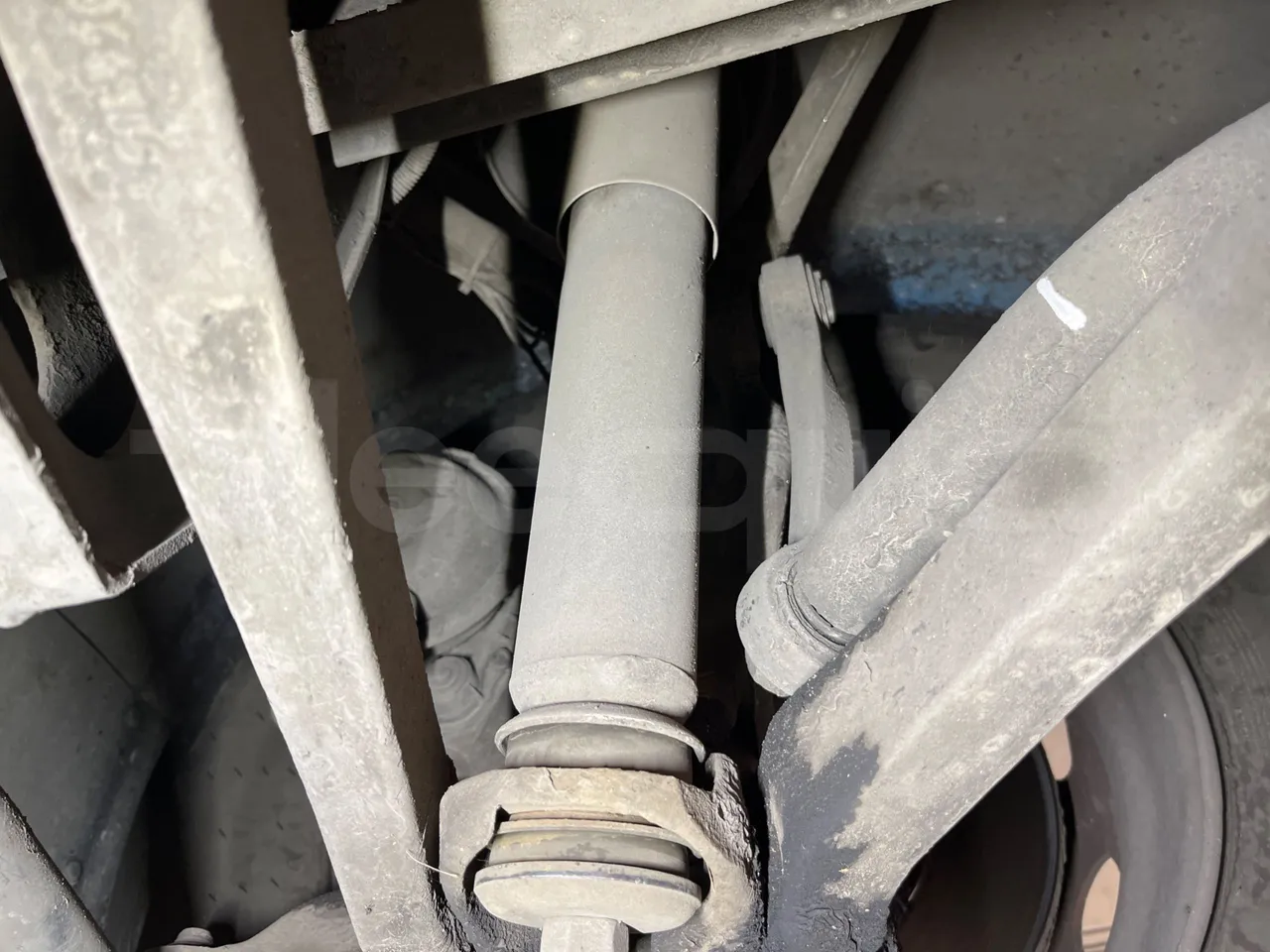 Mercedes-Benz Citaro O 530/2PCL2E4 - Euro 4 - 210 kW - 11,950 mt - front shock absorbers right