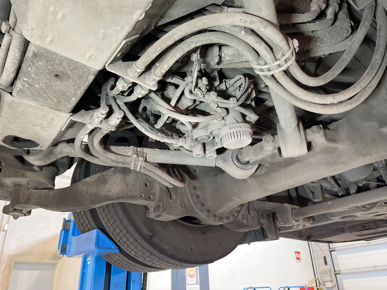 Mercedes-Benz Citaro O 530/2PCL2E4 - Euro 4 - 210 kW - 11,950 mt - axle 3 right side