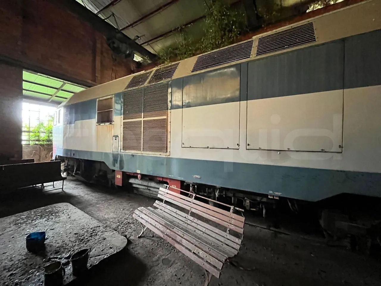 IMPA - Catania De122 DE122 - Euro0 - 610kW - 15.800mt - 3/4 right front doors open