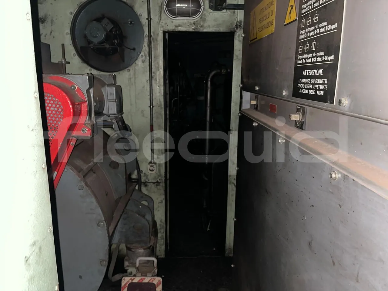 IMPA - Catania De122 DE122 - Euro0 - 610kW - 15.800mt - toilette accessories photo