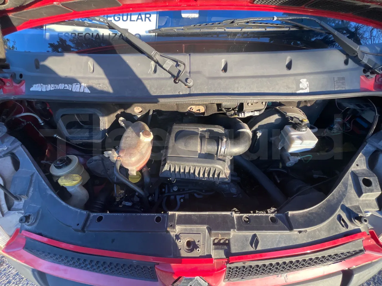 Renault Master NDDUL6 - Euro 4 - 84 kW - 6.3 mt - rear hatch open