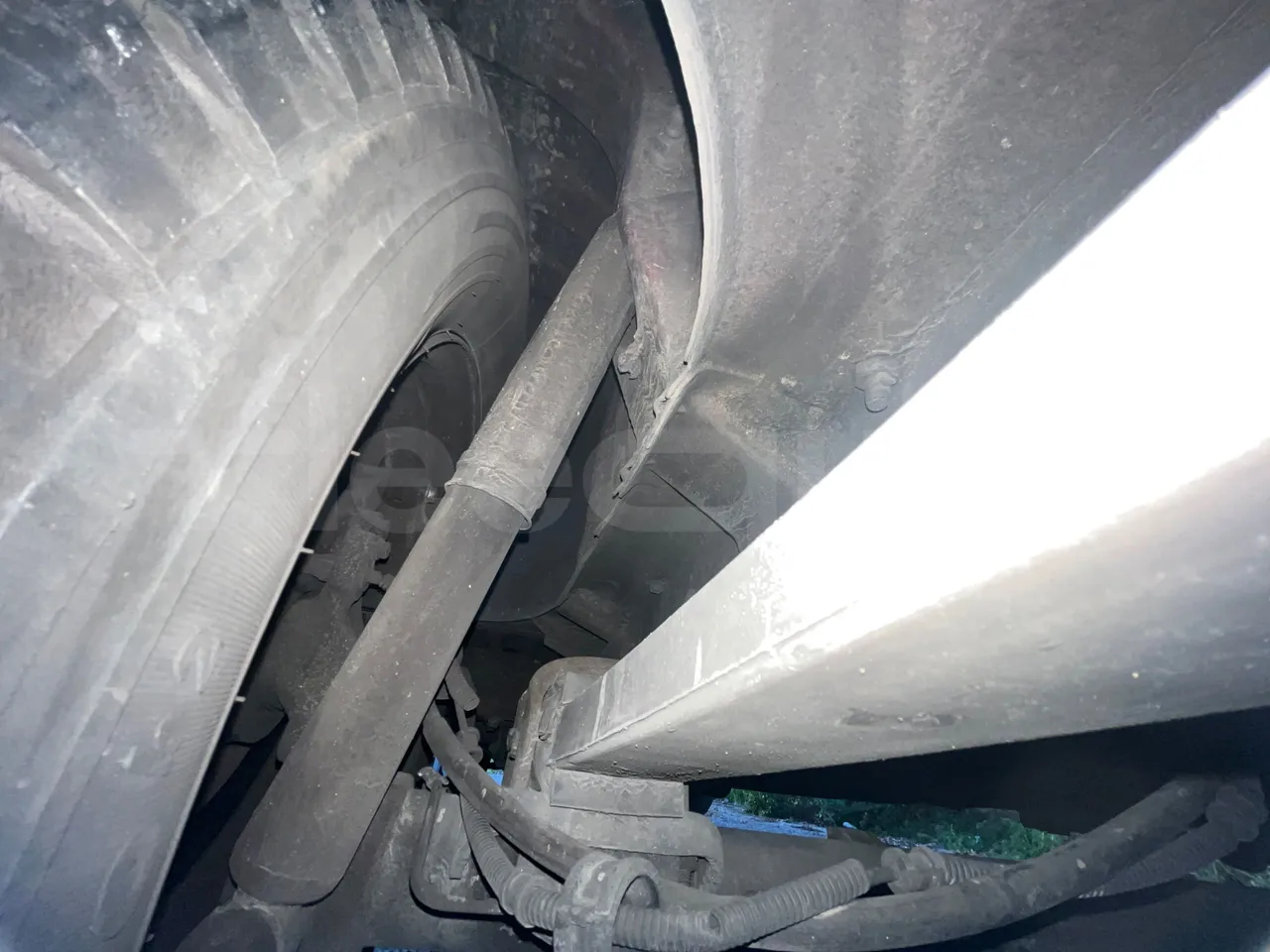 Renault Master NDDUL6 - Euro 4 - 84 kW - 6.3 mt - axle 2 shock absorbers 1 left