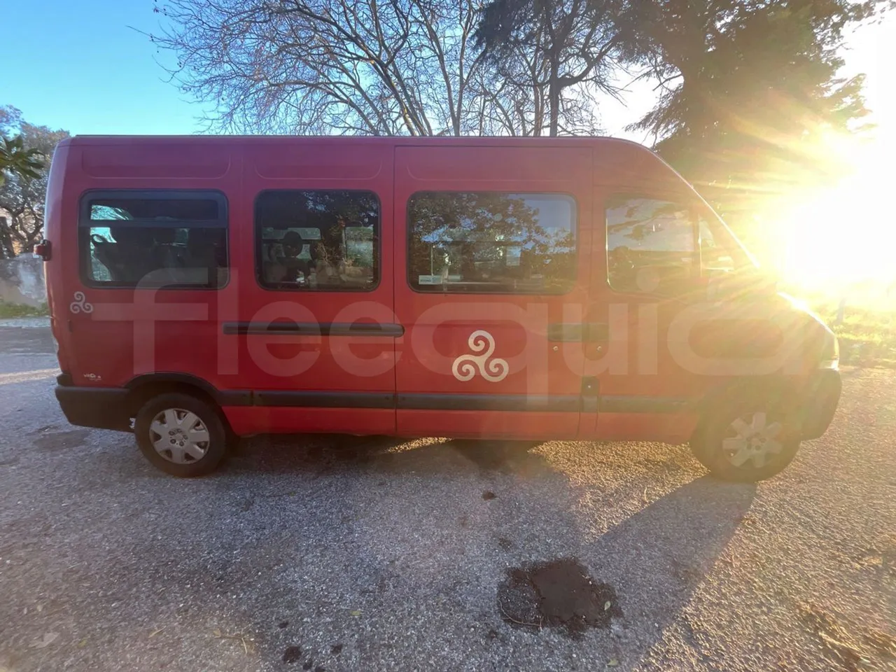 Renault Master NDDUL6 - Euro 4 - 84 kW - 6.3 mt - right side doors closed