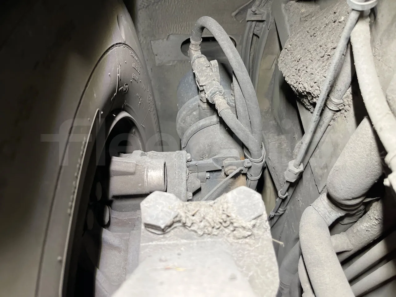 Mercedes-Benz O 530 G- 3P - Euro5 - 260kW - 17.940mt - axle 2 caliper brakes left