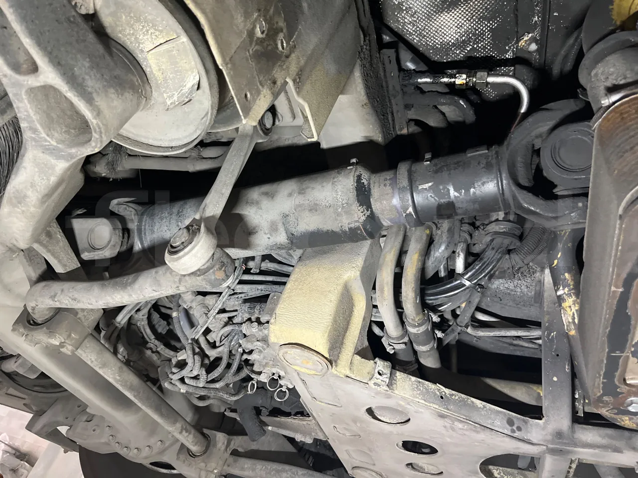 Mercedes-Benz O 530 G- 3P - Euro5 - 260kW - 17.940mt - driveshaft photo