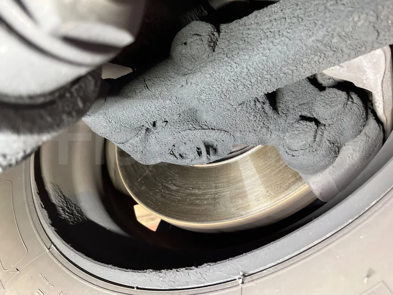 Mercedes-Benz O 530 G- 3P - Euro5 - 260kW - 17.940mt - front discs left