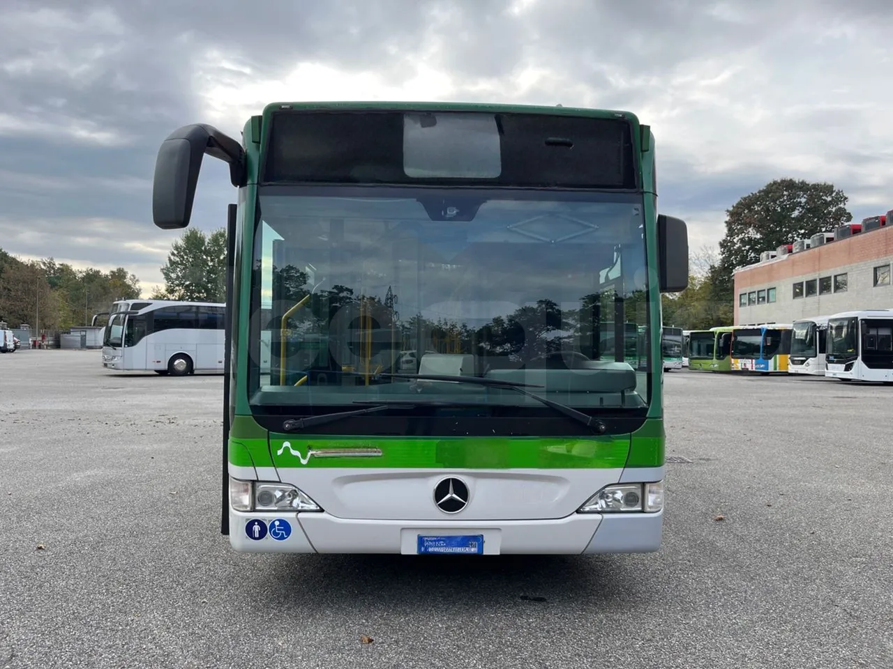 Mercedes-Benz O 530 G- 3P - Euro5 - 260kW - 17.940mt - front photo