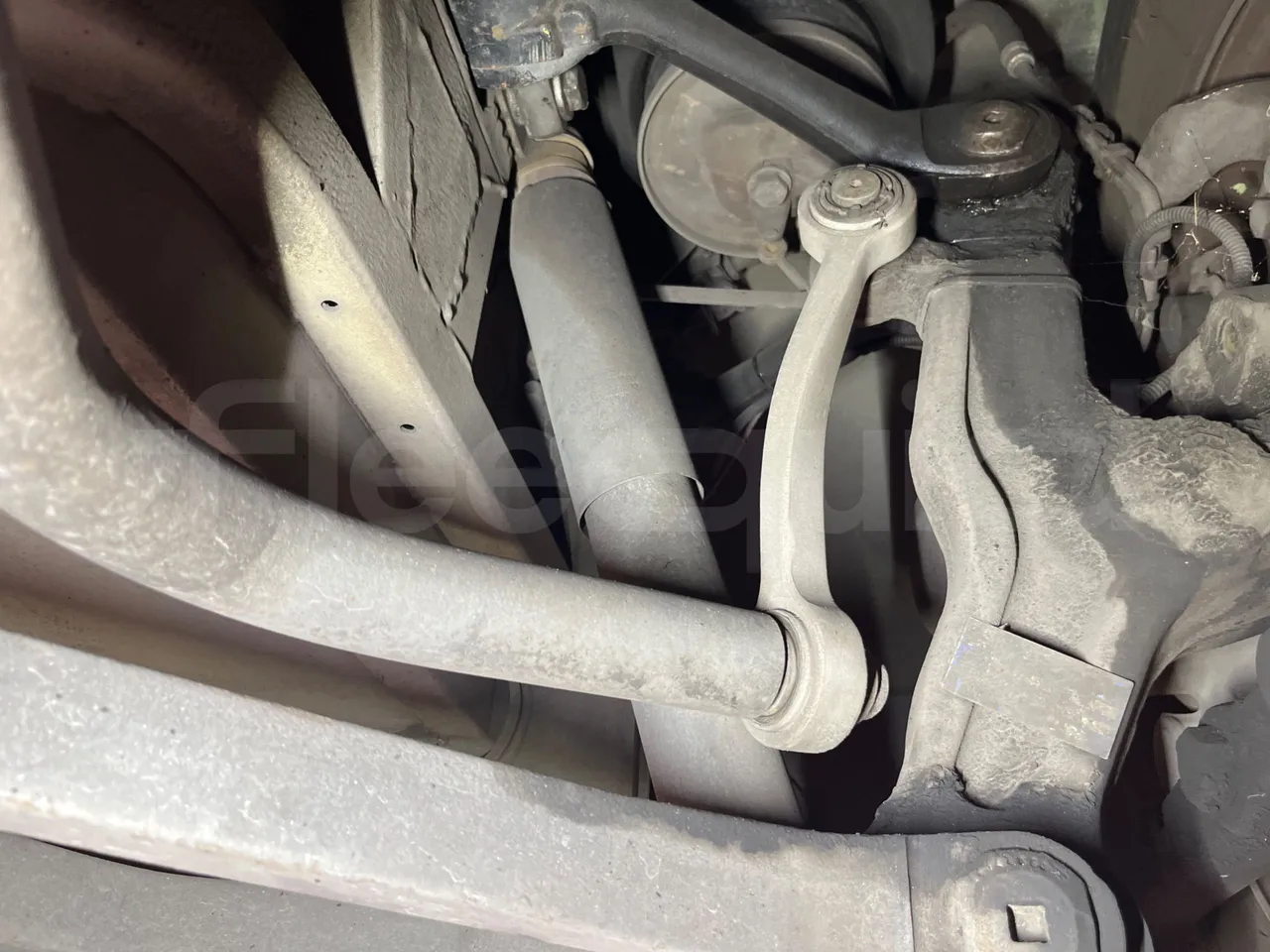 Mercedes-Benz O 530 G- 3P - Euro5 - 260kW - 17.940mt - front shock absorbers right