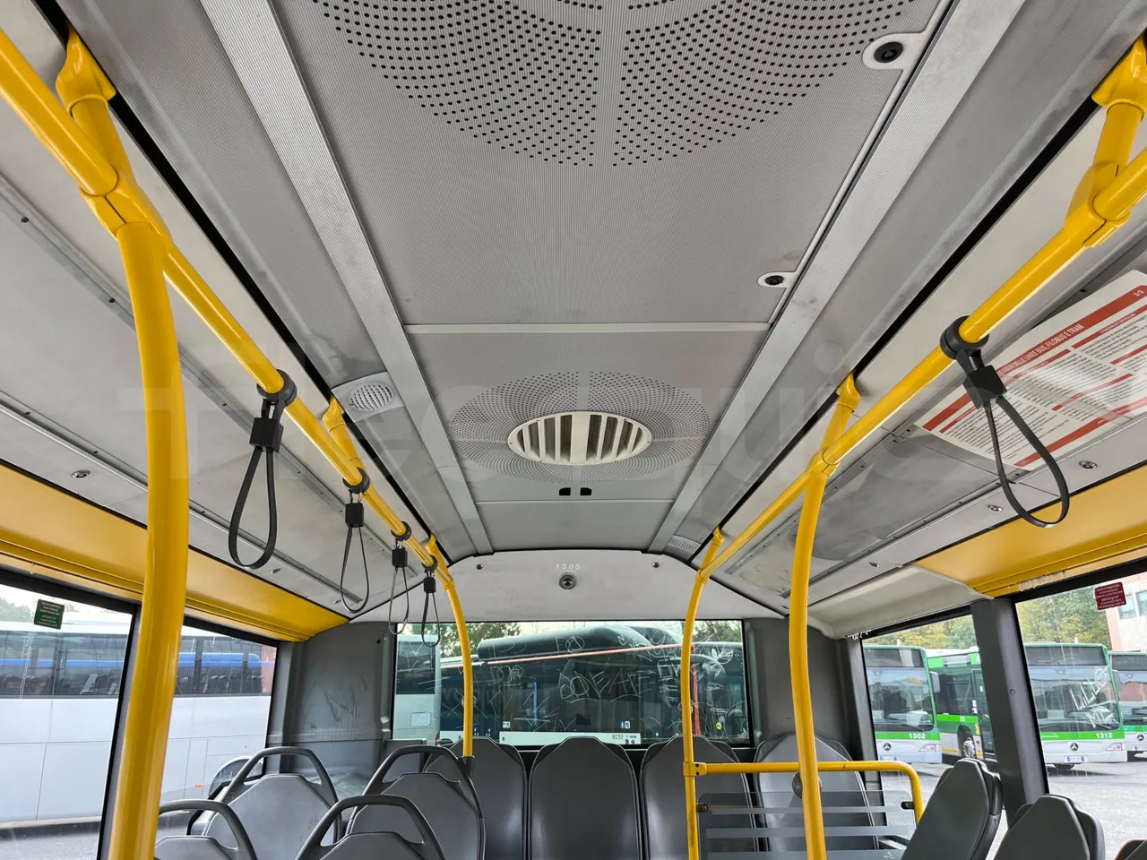 Mercedes-Benz O 530 G- 3P - Euro5 - 260kW - 17.940mt - roof hatch 1