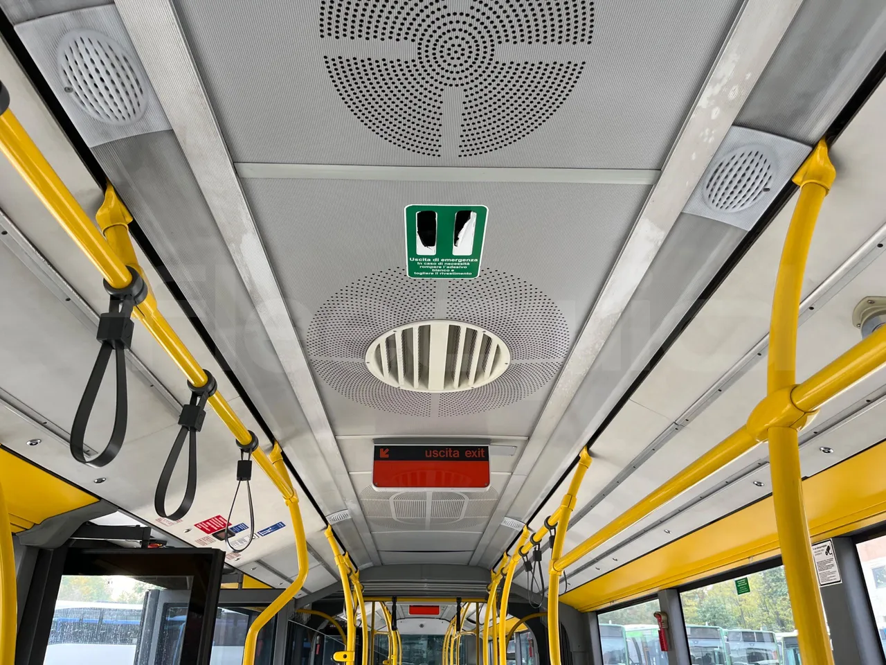 Mercedes-Benz O 530 G- 3P - Euro5 - 260kW - 17.940mt - roof hatch 2