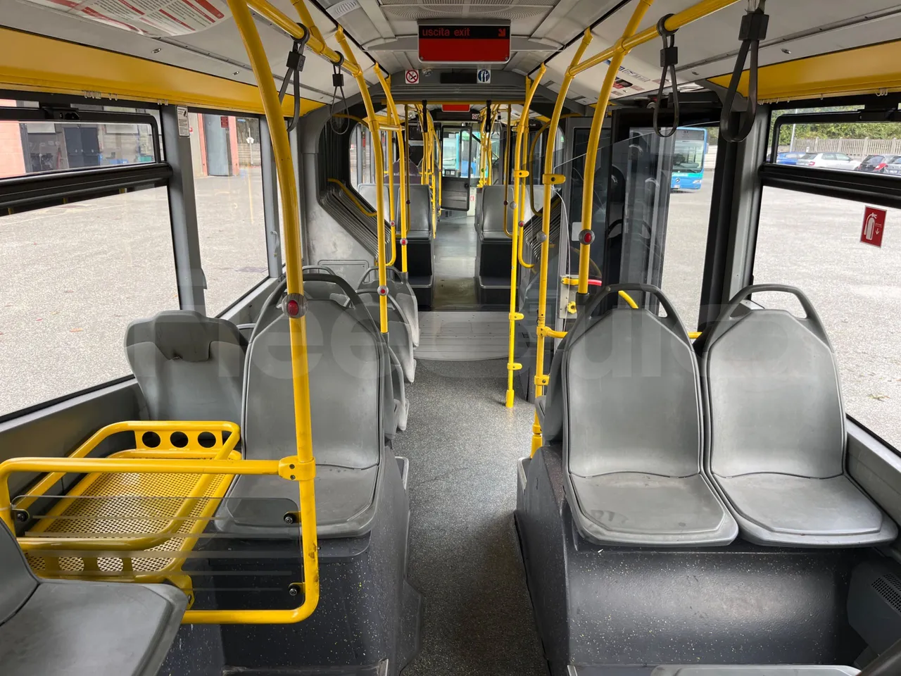 Mercedes-Benz O 530 G- 3P - Euro5 - 260kW - 17.940mt - forward view all seats last row height