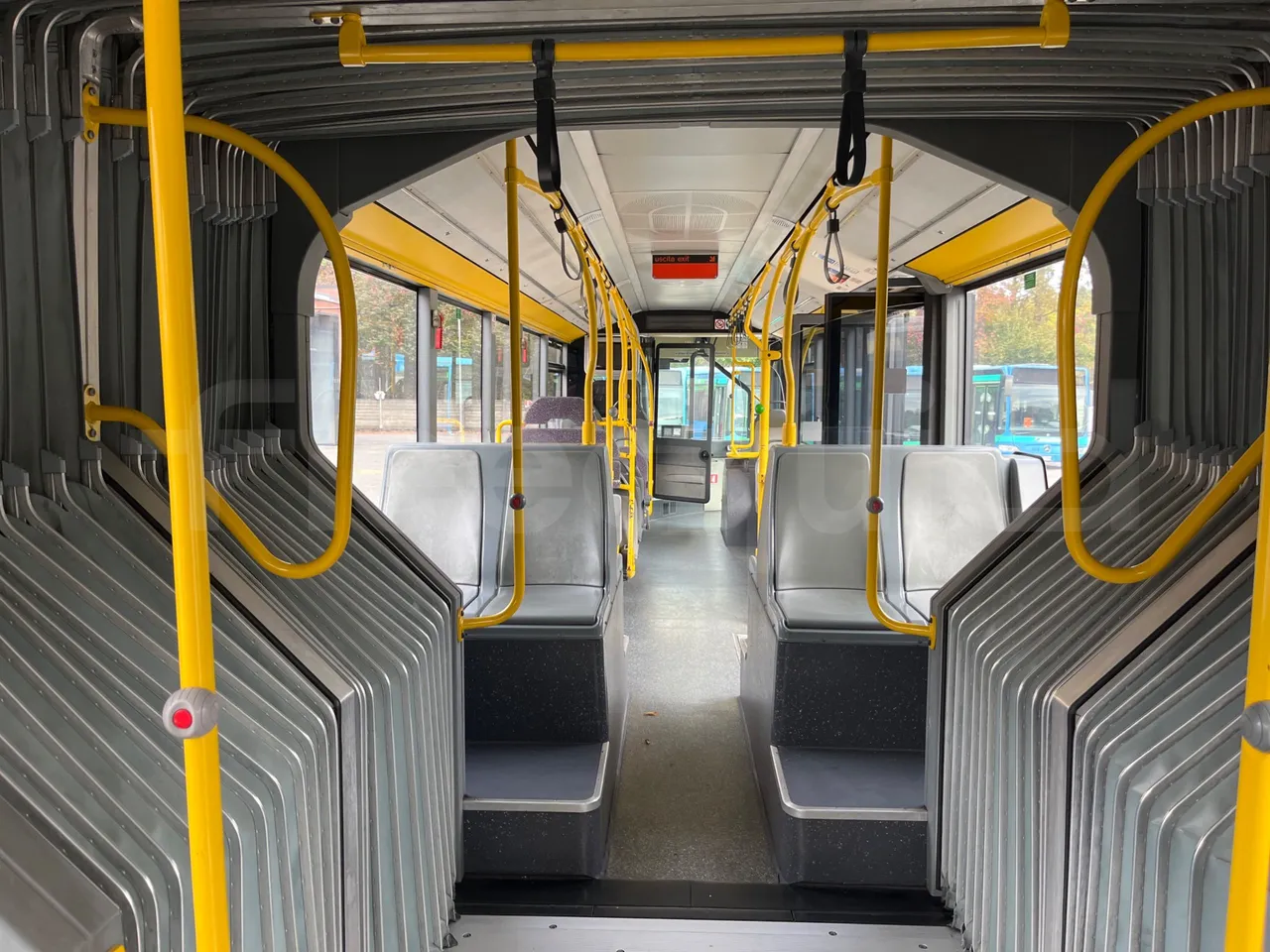 Mercedes-Benz O 530 G- 3P - Euro5 - 260kW - 17.940mt - overhead compartments photo