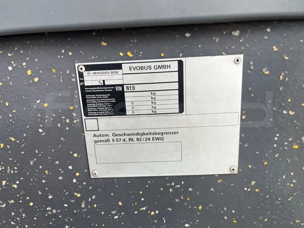 Mercedes-Benz O 530 G- 3P - Euro5 - 260kW - 17.940mt - vehicle plate photo