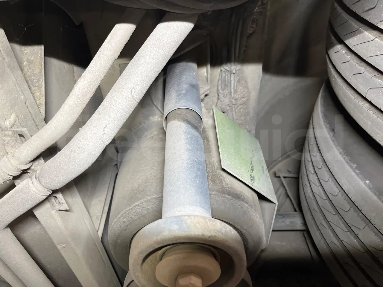 Mercedes-Benz O 530 G- 3P - Euro5 - 260kW - 17.940mt - axel 3 shock absorbers 1 left