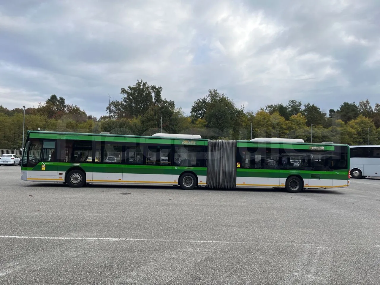 Mercedes-Benz O 530 G- 3P - Euro5 - 260kW - 17.940mt - left side photo