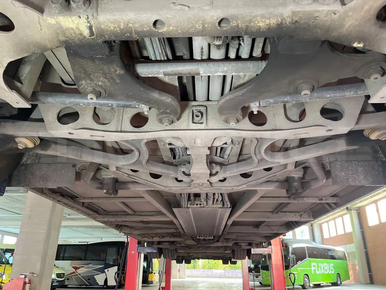 Mercedes-Benz O 530 G- 3P - Euro5 - 260kW - 17.940mt - front axle central