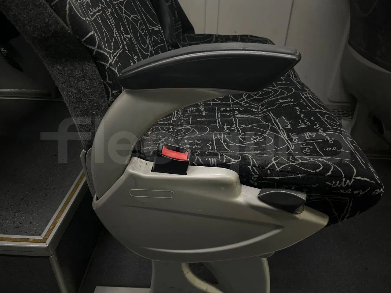 Mercedes-Benz Sprinter Strada -  EUR5 - 140kW - 7.34m - armrest detail photo