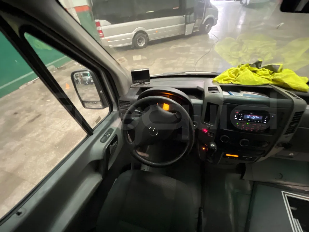 Mercedes-Benz Sprinter Strada -  EUR5 - 140kW - 7.34m - buttons panels on