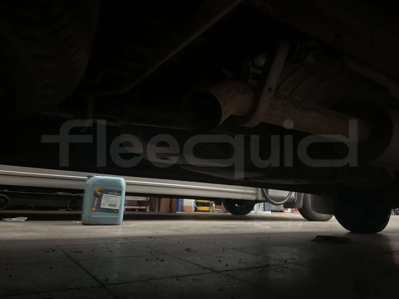 Mercedes-Benz Sprinter Strada -  EUR5 - 140kW - 7.34m - exhaust photo