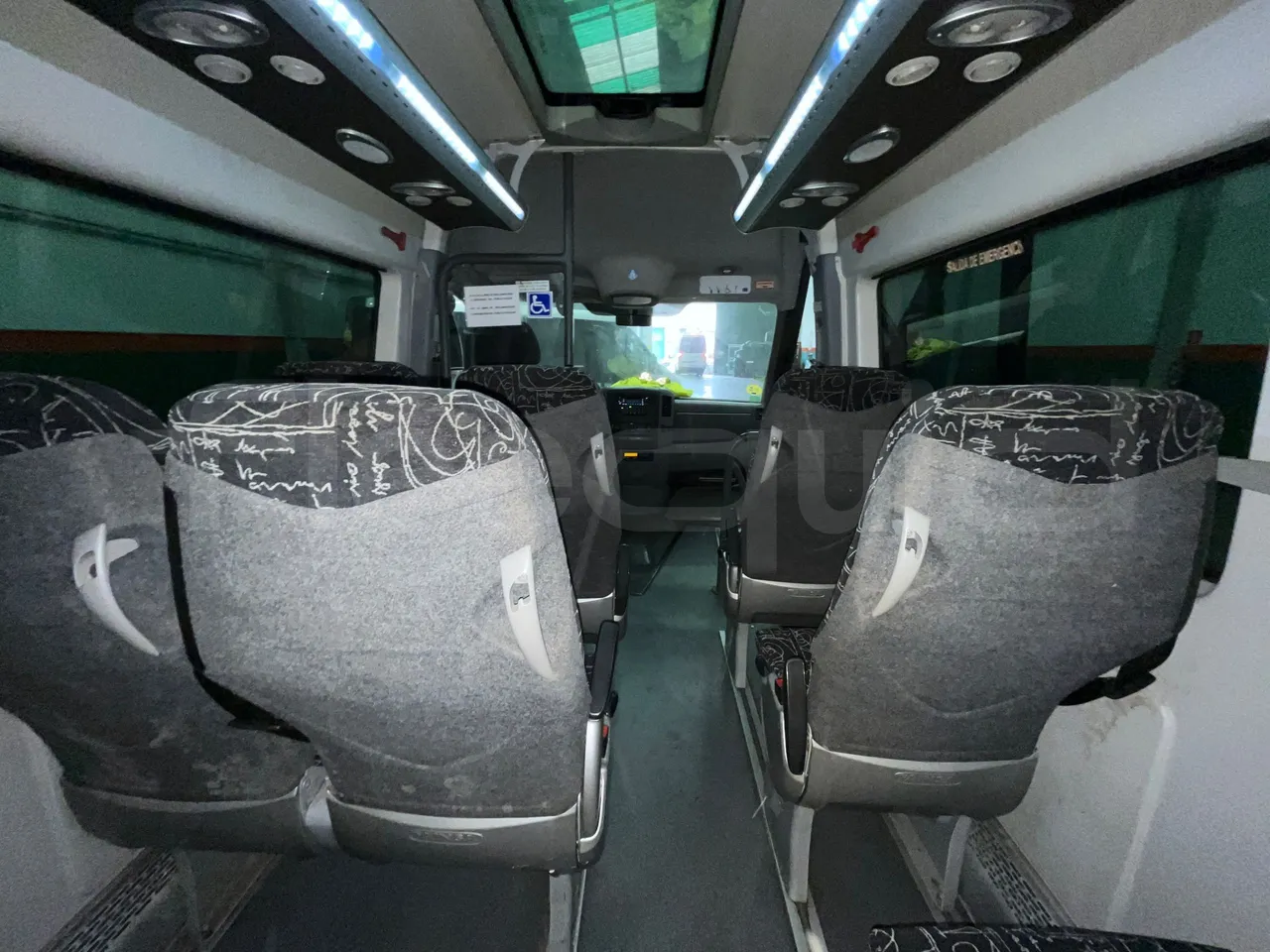 Mercedes-Benz Sprinter Strada -  EUR5 - 140kW - 7.34m - forward view middle aisle