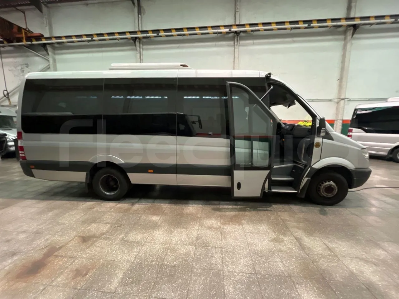 Mercedes-Benz Sprinter Strada -  EUR5 - 140kW - 7.34m - right side doors open