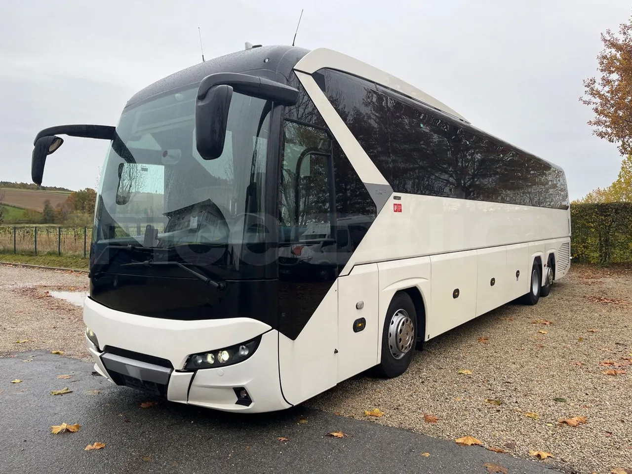 Neoplan Tourliner L  L -  Euro6 - 338 Kw - 13.913 - 3/4 front left