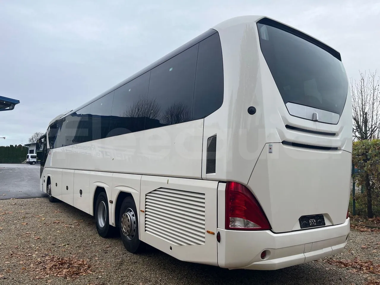 Neoplan Tourliner L  L -  Euro6 - 338 Kw - 13.913 - 3/4 left rear side