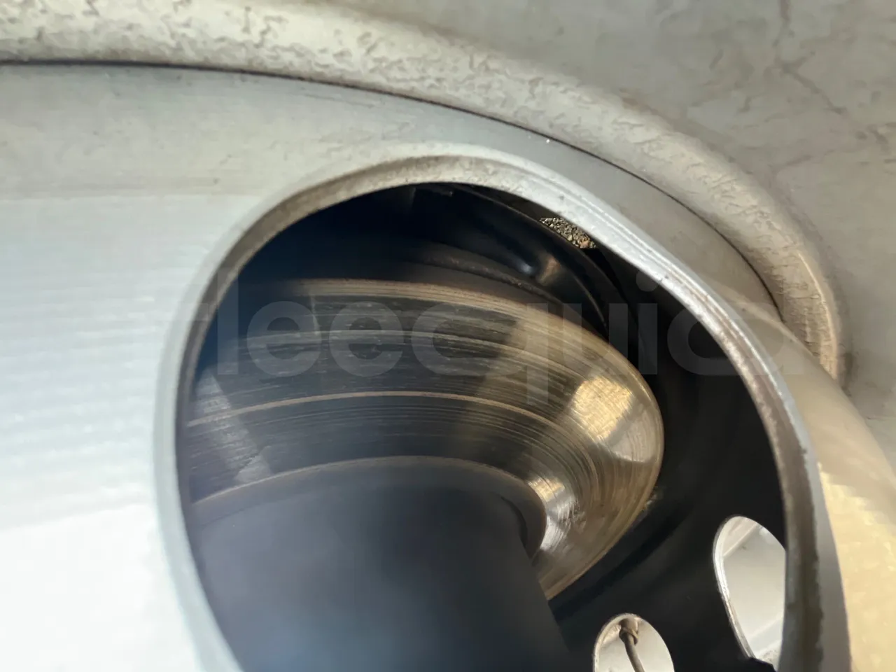 Neoplan Tourliner L  L -  Euro6 - 338 Kw - 13.913 - axel 3 discs left