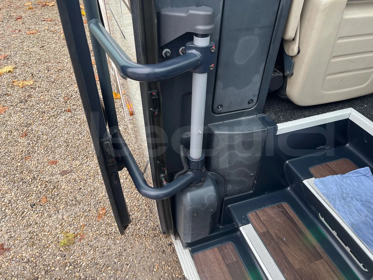 Neoplan Tourliner L  L -  Euro6 - 338 Kw - 13.913 - door mechanism photo