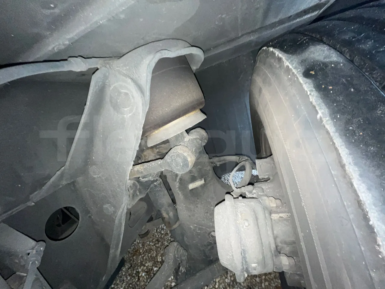 Neoplan Tourliner L  L -  Euro6 - 338 Kw - 13.913 - front shock absorbers right