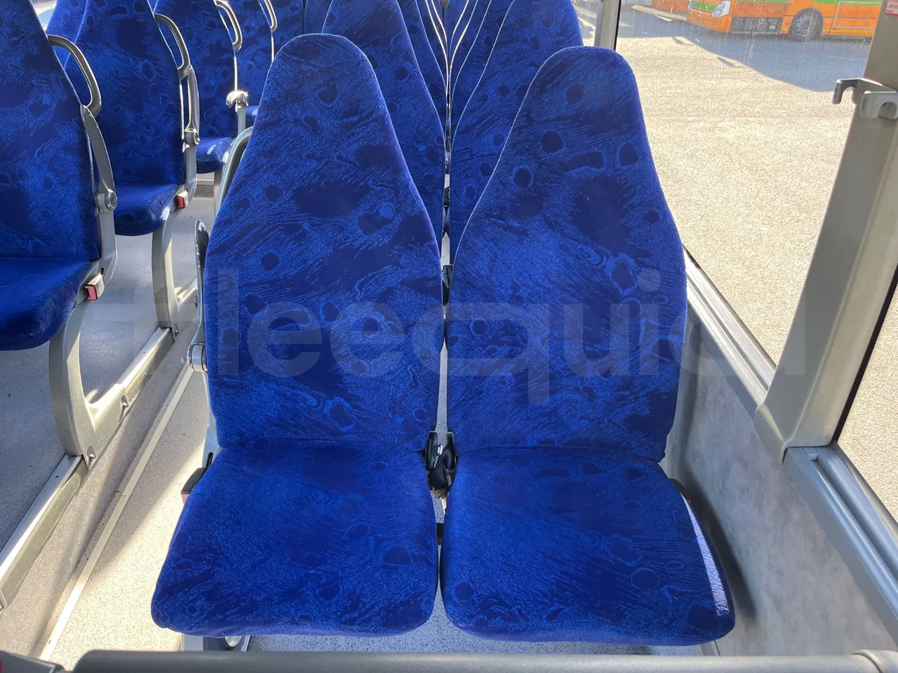 Mercedes-Benz Integro E5 4 - Euro5 - 220kW - 12.140mt - single seat detail