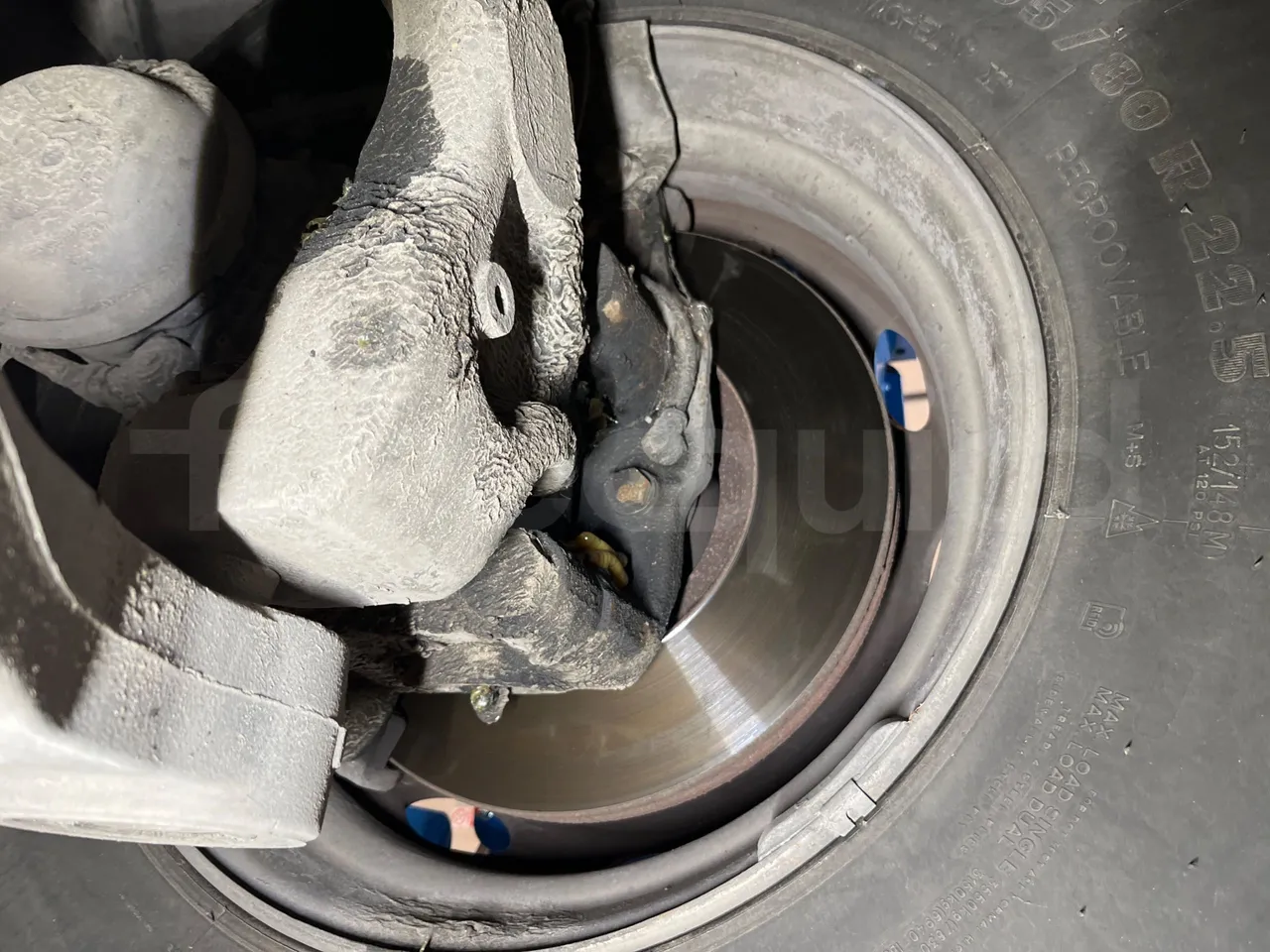 Mercedes-Benz Integro E5 4 - Euro5 - 220kW - 12.140mt - front discs right