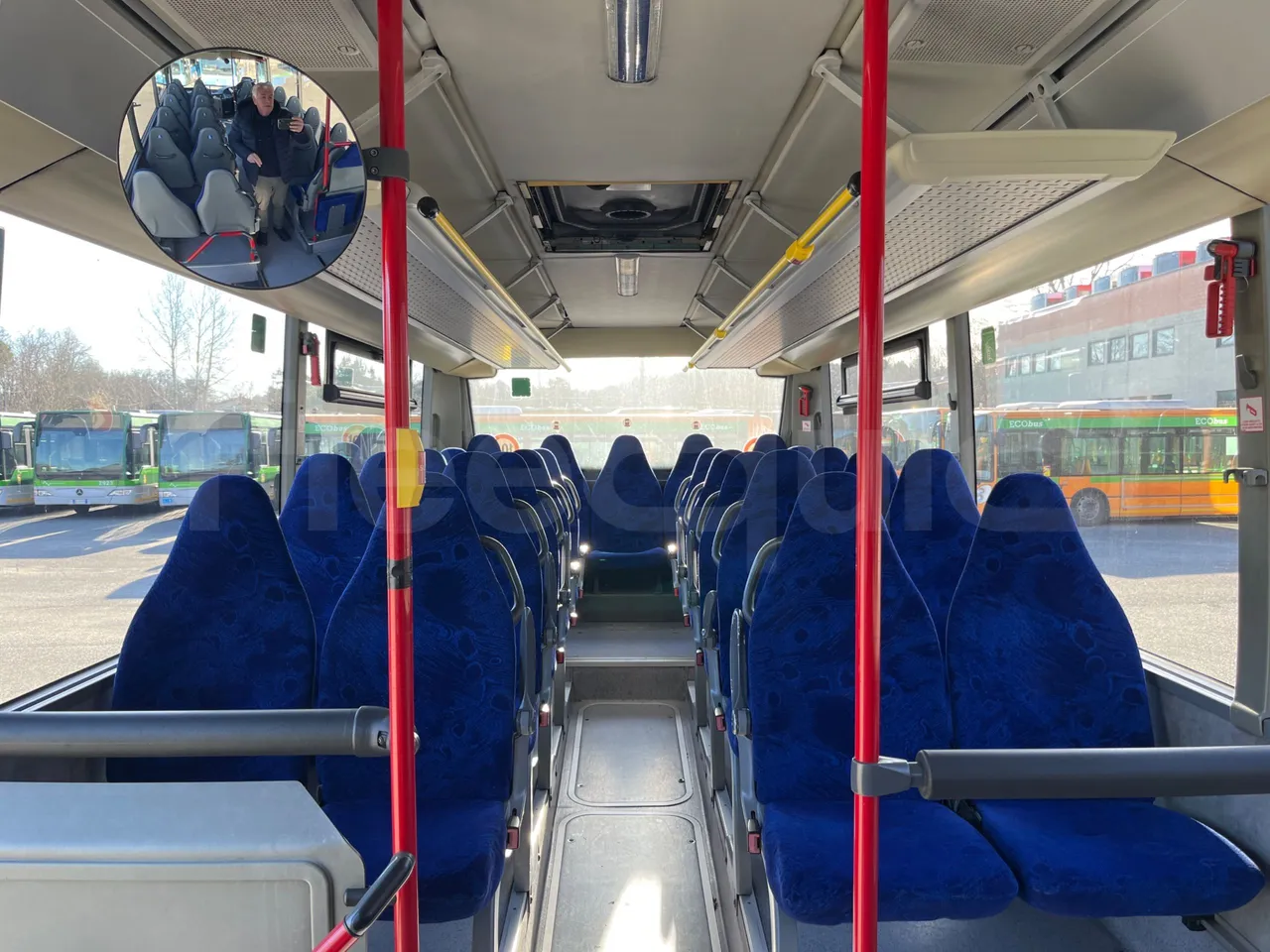 Mercedes-Benz Integro E5 4 - Euro5 - 220kW - 12.140mt - reverse view middle aisle