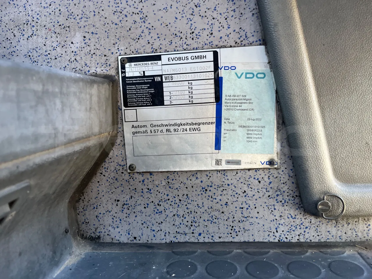 Mercedes-Benz Integro E5 4 - Euro5 - 220kW - 12.140mt - vehicle plate photo