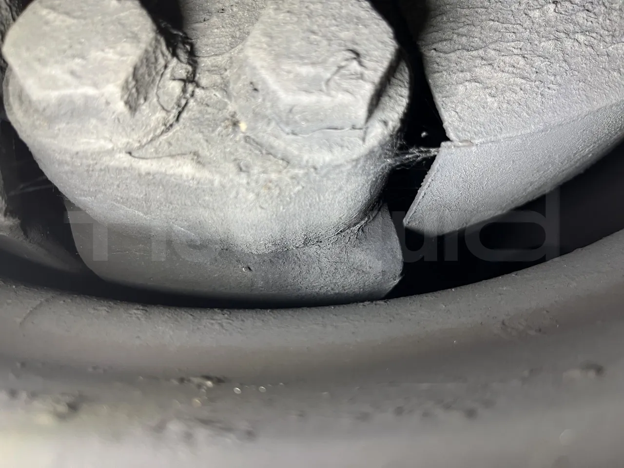 Iveco Crossway - Second Axle Discs Left Side