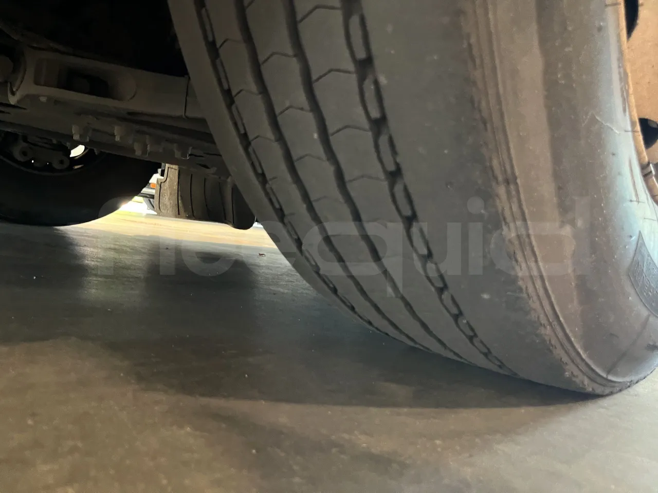 Iveco Crossway - First Axle Left Side: Tyre Tread