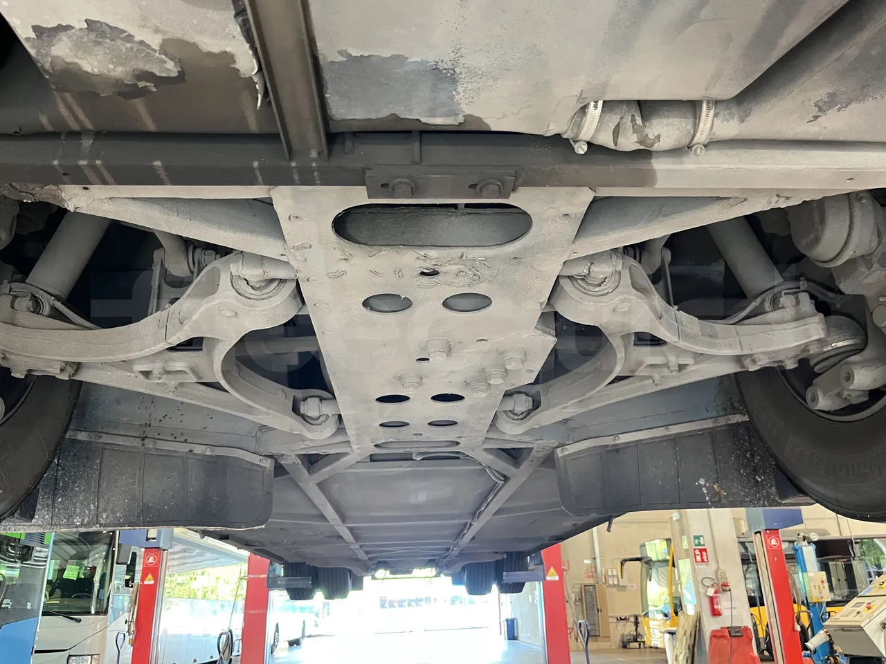 Iveco Crossway - First Axle Central